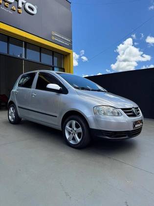VOLKSWAGEN FOX 1.0 MI 8V FLEX 4P MANUAL VOLKSWAGEN FOX 1.0 MI 8V FLEX 4P MANUAL